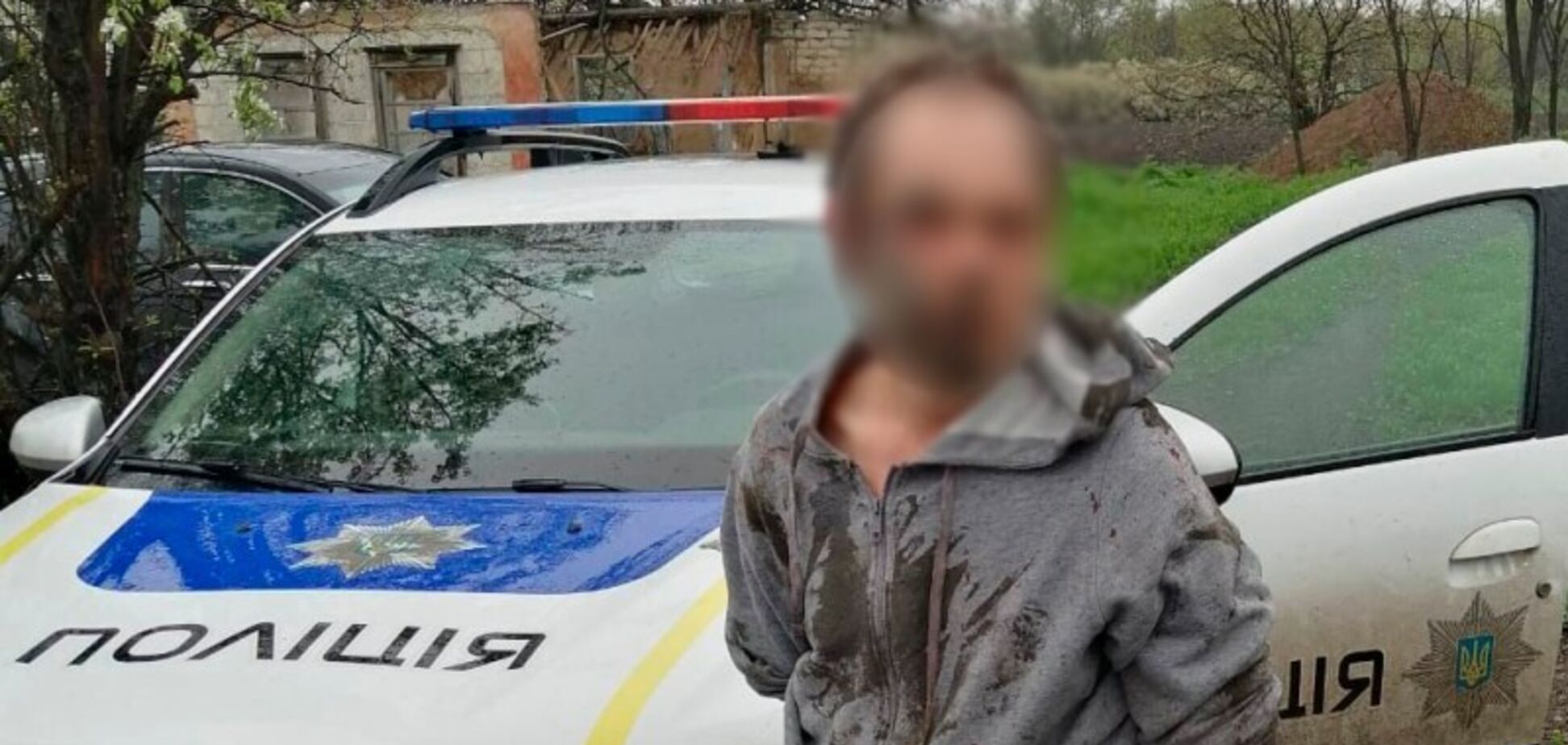 Отримав три кримінальні провадження: з'явилося відео затримання чоловіка, який кинув гранату у поліцейських на Дніпропетровщині