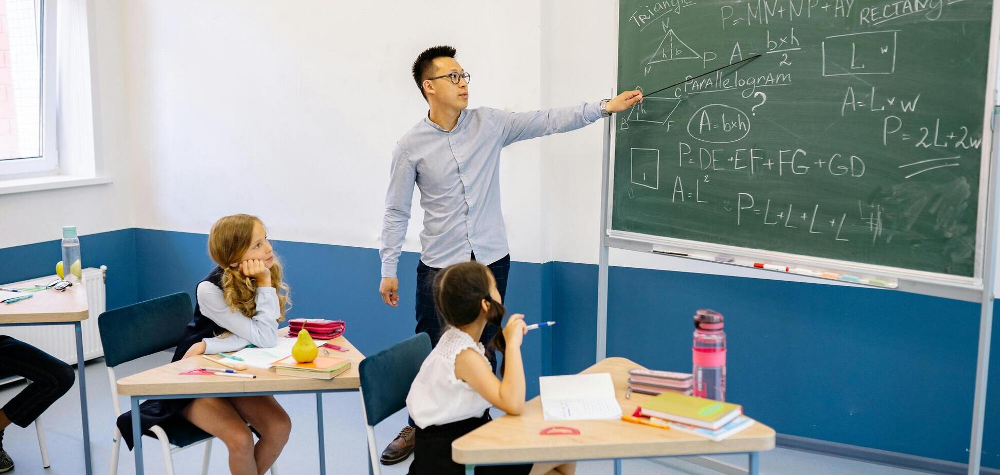 'Не орієнтуйтесь на вік! Дайте дітям шанс!' Учителька звернулась до батьків, які після 24 лютого виїхали за кордон, але планують повертатись в Україну