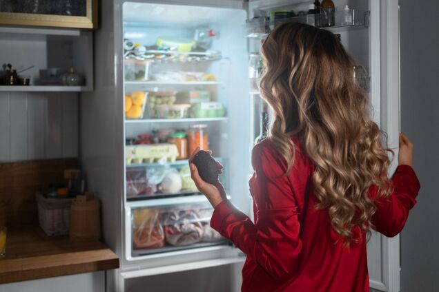 Не есть за три часа до сна: простая привычка, которая меняет качество отдыха