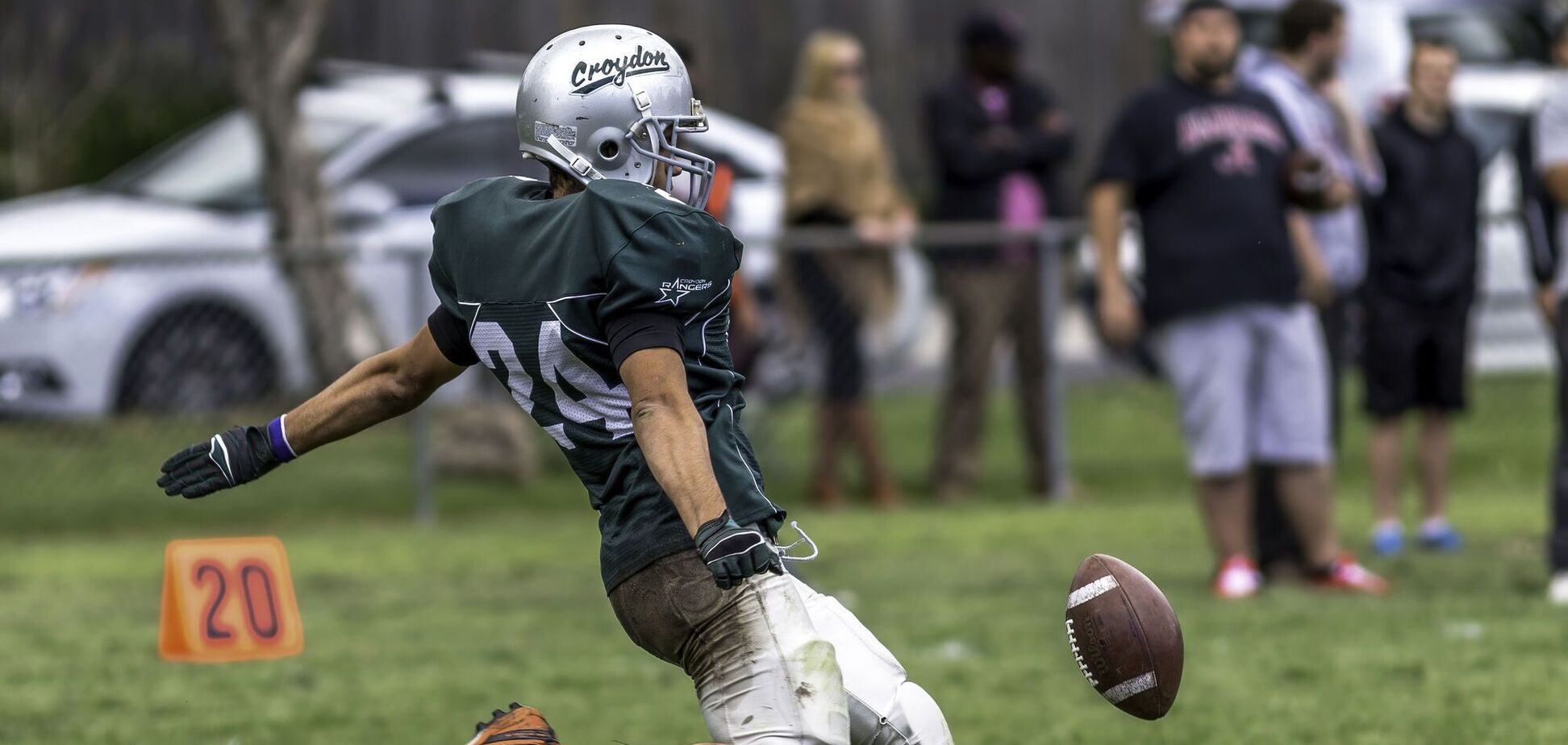 Игрок в американский футбол. Иллюстрация