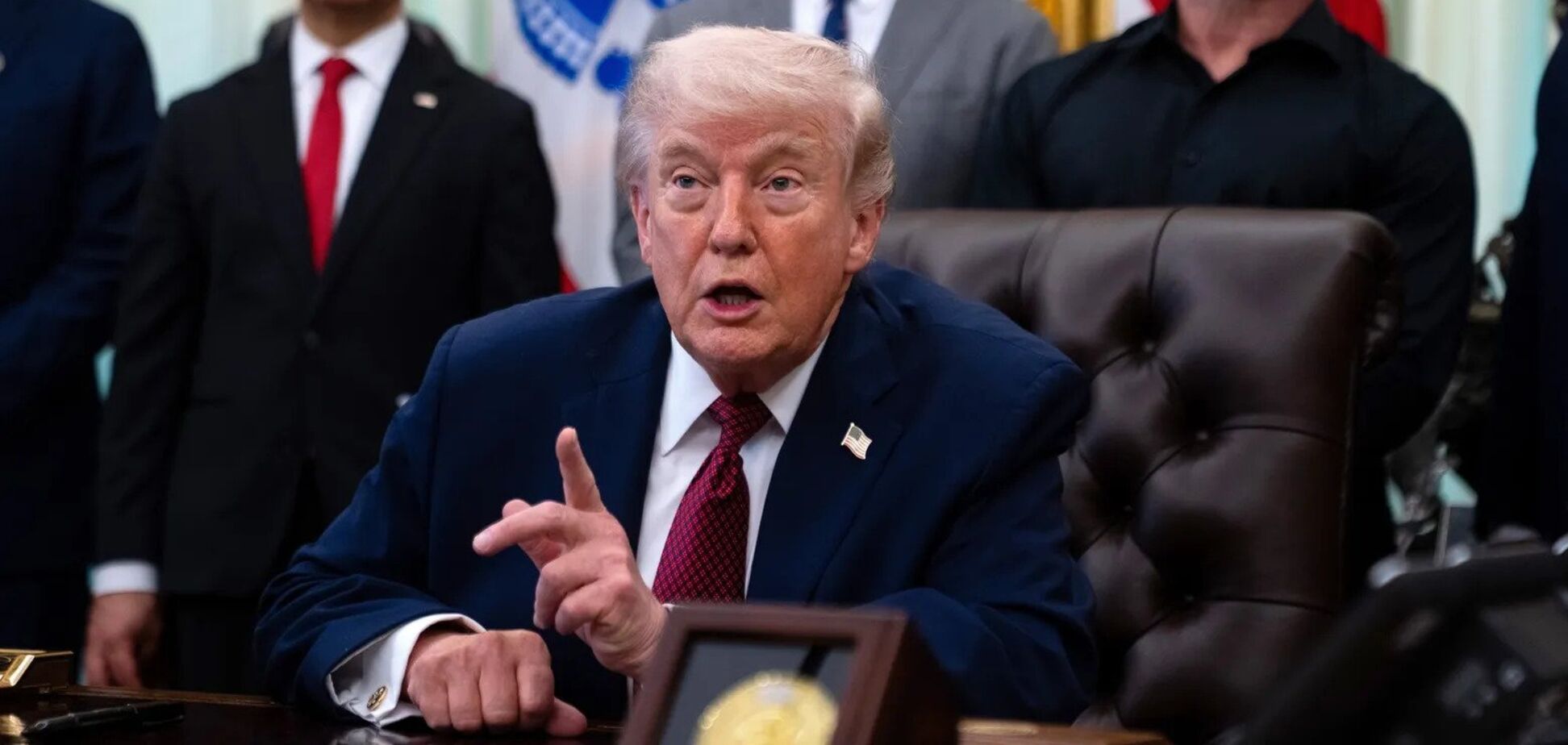 Трамп планирует вывести марихуану из списка тяжелых веществ в США: что это будет означать