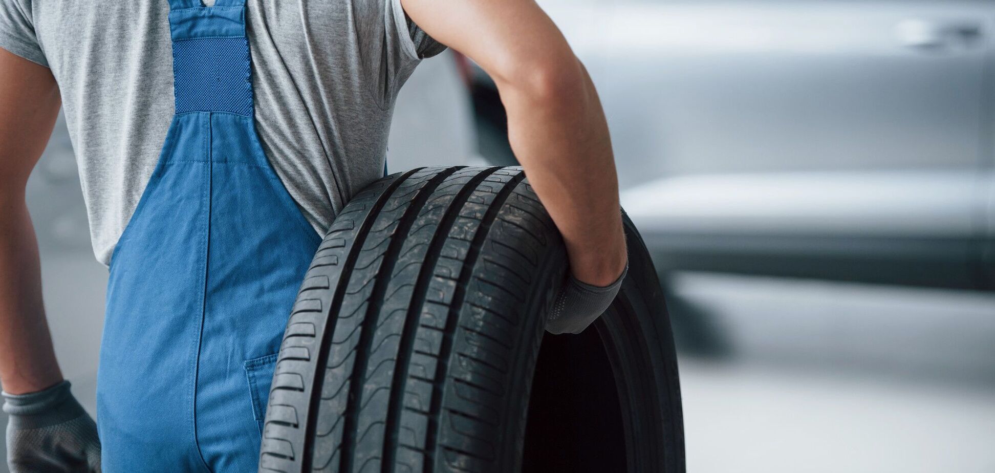 Иллюстрация - замена шин на СТО