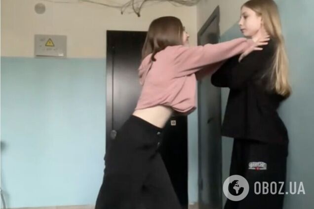 На Прикарпатті школярки повторили небезпечний тренд із TikTok 'собачий кайф': у чому загроза та кого покарали