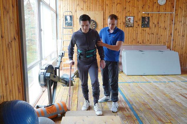 'Я спав, і мені в голову прилетів осколок': Андрій з Київщини розповів свою історію музею 'Голоси мирних' Фонду Ріната Ахметова