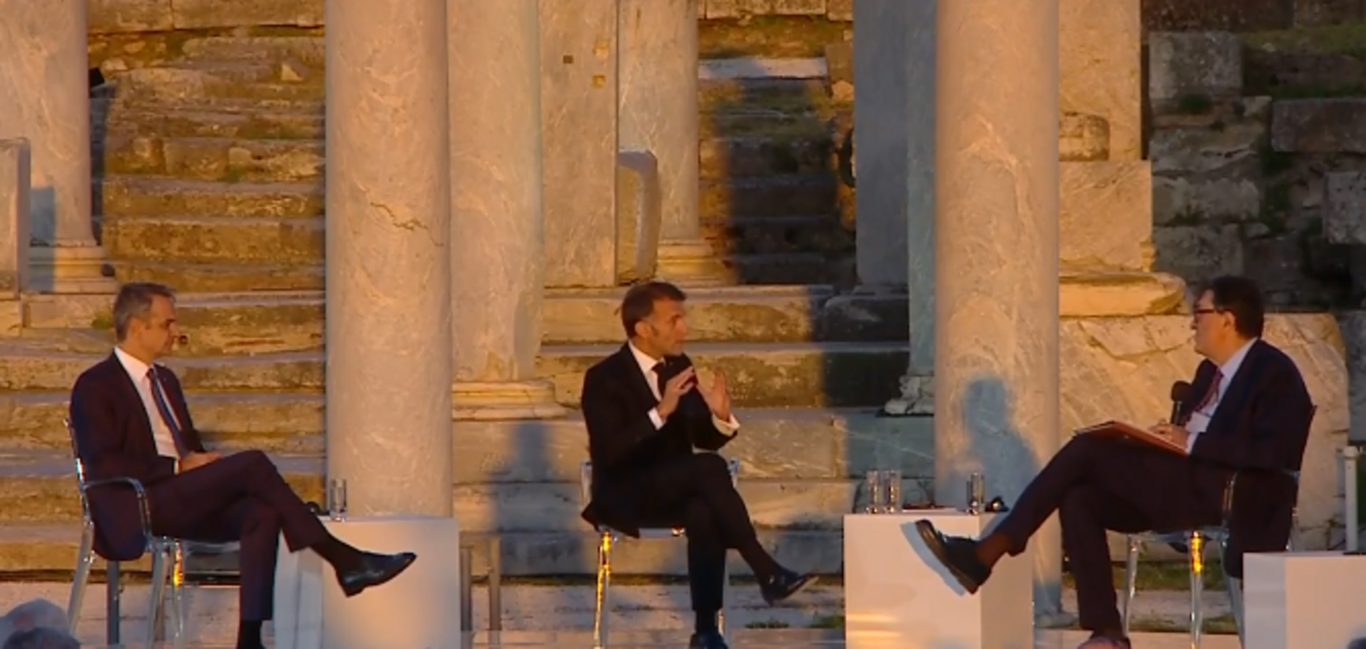 'Час прокинутися': Макрон заявив, що США, Китай і Росія виступають проти Європи