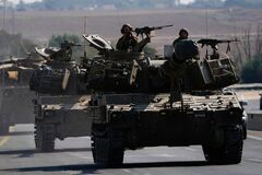 Нетаньяху приказал ЦАХАЛ нанести мощные удары по объектам 'Хезболлы' в Ливане