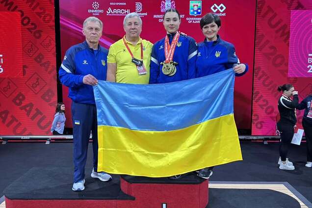 Украинская тяжелоатлетка спровоцировала истерику в России своим поступком на чемпионате Европы