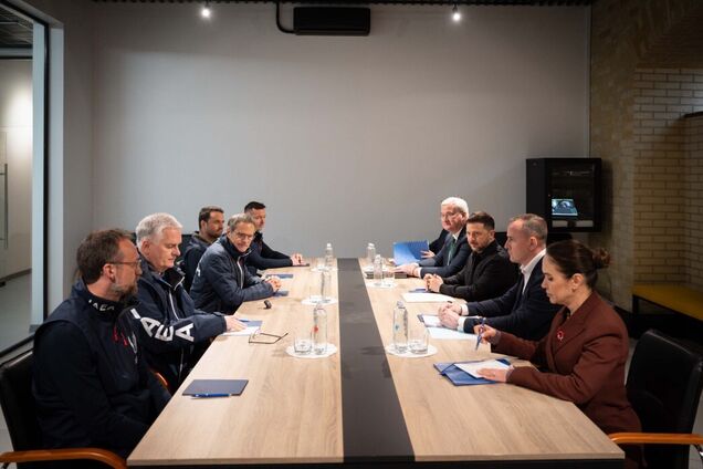 Для безопасной эксплуатации: Зеленский обсудил с Гросси возвращение ЗАЭС под контроль Украины. Видео