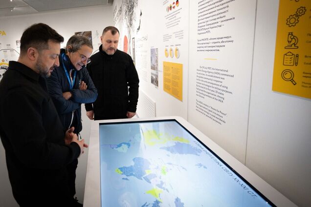 Зеленский и Гросси открыли обновленную экспозицию Национального музея 'Чернобыль' в Киеве. Фото и видео