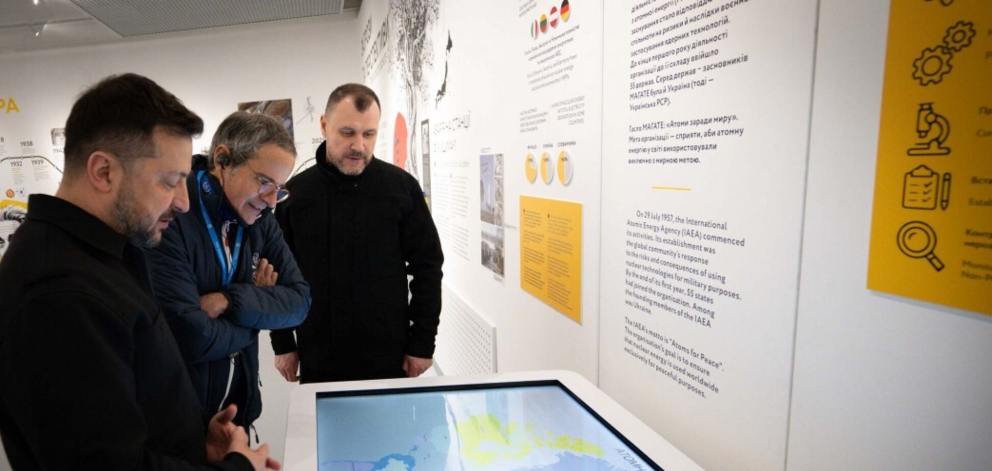 Зеленский и Гросси открыли обновленную экспозицию Национального музея 'Чернобыль' в Киеве. Фото и видео