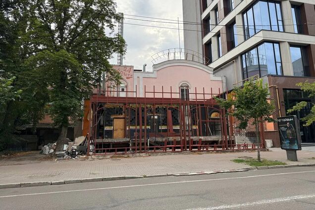 Як виглядає будівля