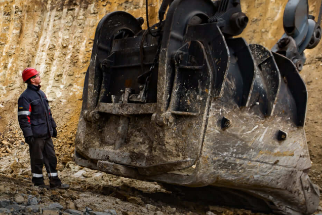 Важка промисловість України втратила до 40% потужностей через війну, але залишається драйвером відновлення – медіа