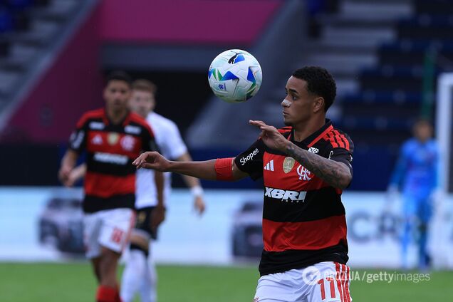 Знаменитий бразильський клуб покарав футболіста за бажання грати в Україні