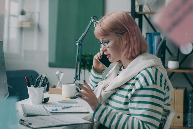 Вчителька з Чернівців наочно показала батькам, чому не варто телефонувати педагогам у неробочий час: мережа обурена