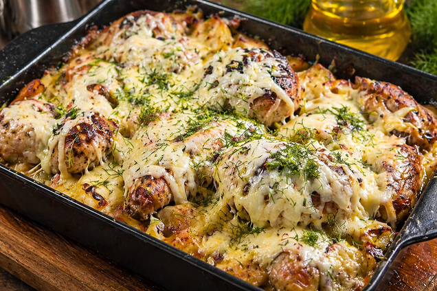 Как вкусно приготовить куриное филе с картофелем на ужин: рецепт в духовке