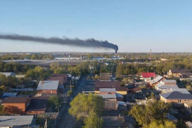 'Що робити? Страшно': дрони атакували російський Орськ, місцеві влаштували істерику. Відео