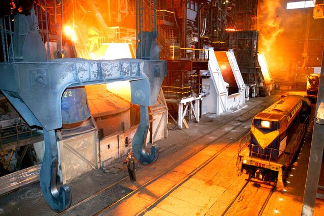 АрселорМіталл Кривий Ріг втратив усі контракти на експорт до в ЄС через дію екомита СВАМ: під загрозою звільнення 3 тисячі працівників