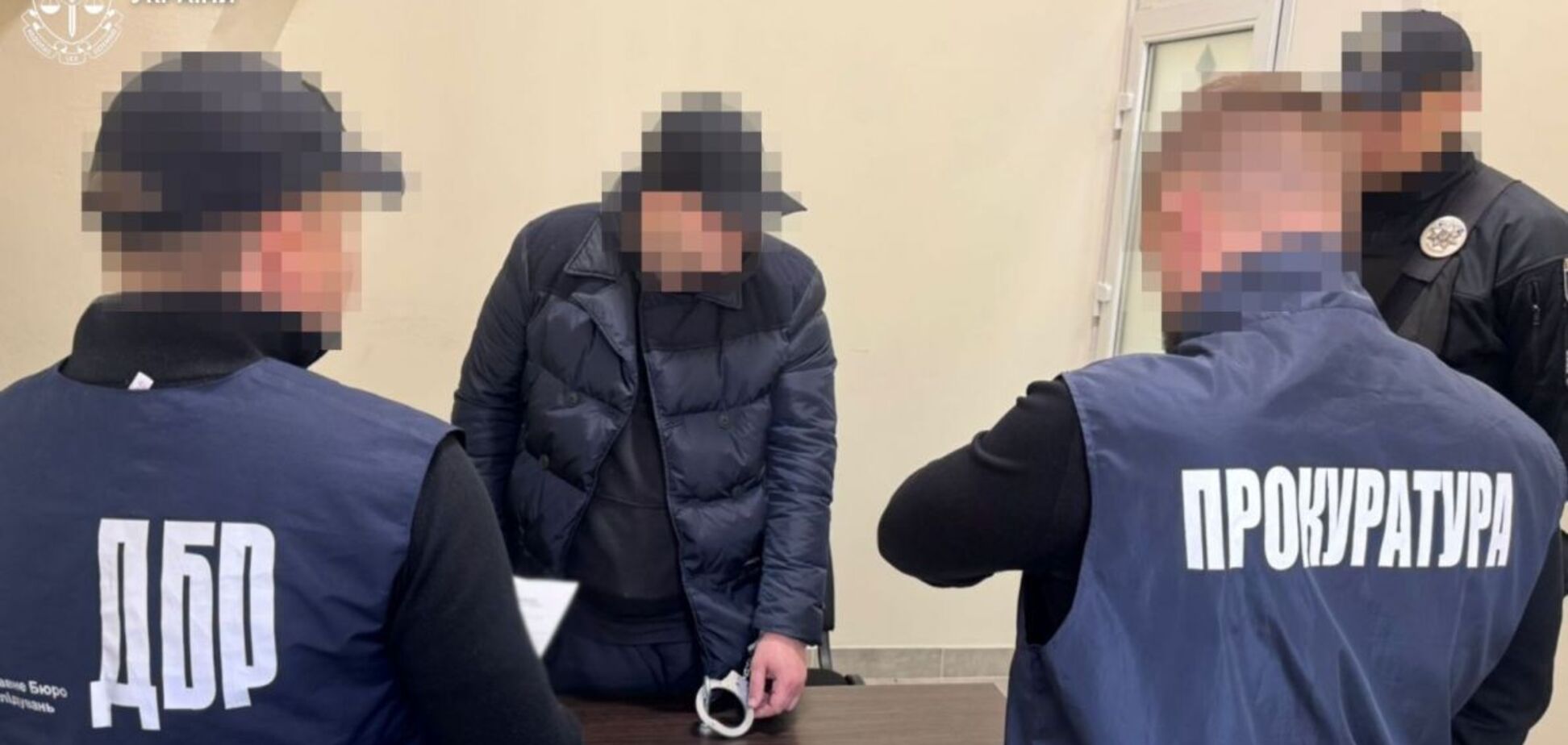 Пытался помешать задержанию брата: инспектору таможни объявили подозрение в убийстве военного ТЦК во Львове