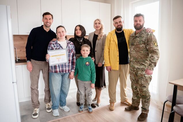 Защитница 'Азовстали' Олеся Мельниченко получила квартиру от Рината Ахметова