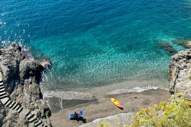 Шість найкращих природних і безкоштовних пляжів Італії