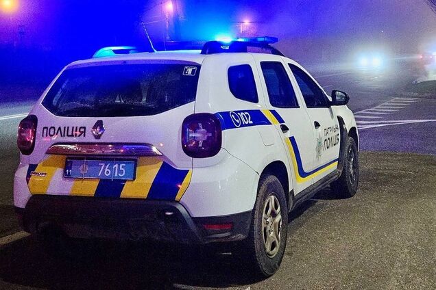 В Киеве взорвалось авто: загорелись припаркованные рядом машины