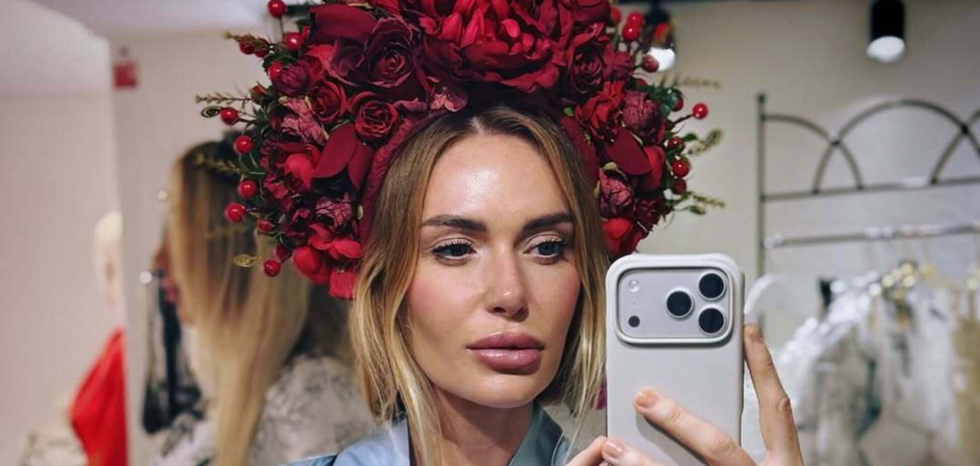 'Здесь все общаются на русском'. Слава Каминская, которая уехала в Испанию, публично назвала себя 'тупой' и стала посмешищем