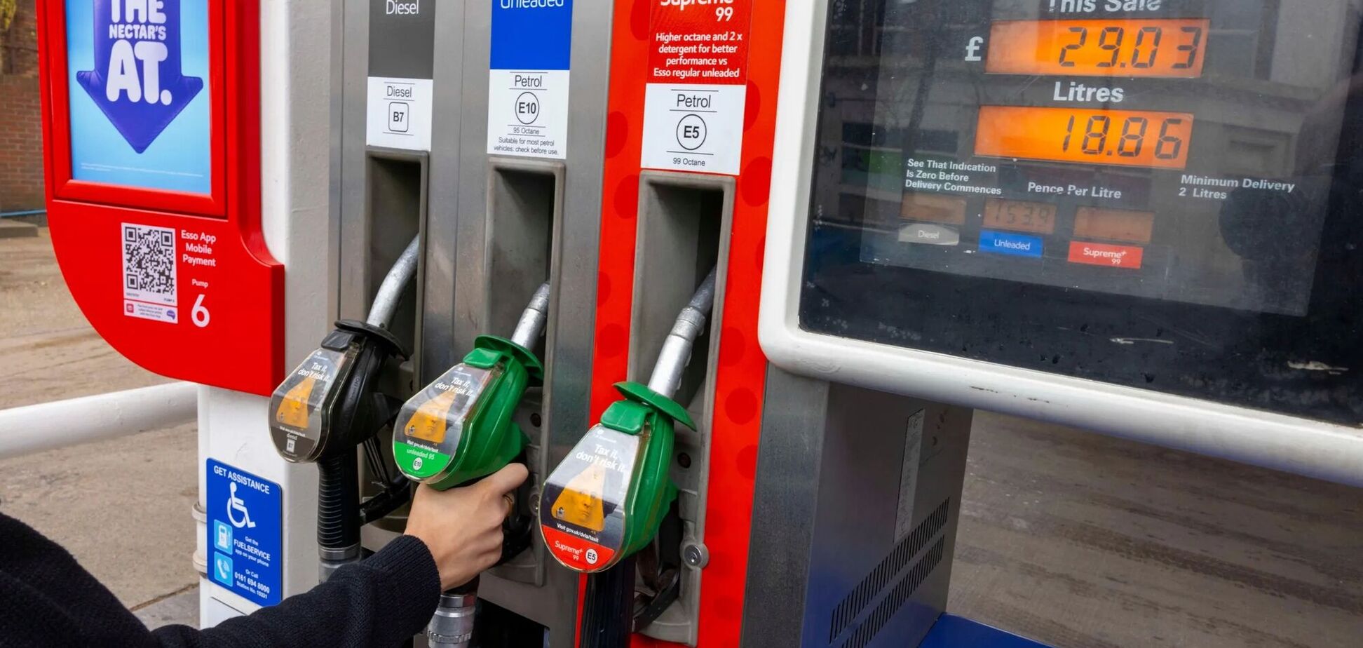 П'ять країн ЄС пропонують запровадити новий податок через стрибок цін на пальне: що відомо