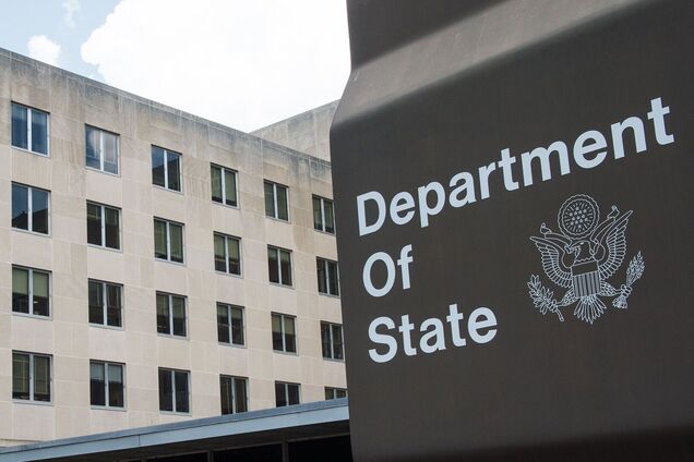 США анулювали статус постійного проживання для деяких іноземців: у чому причина