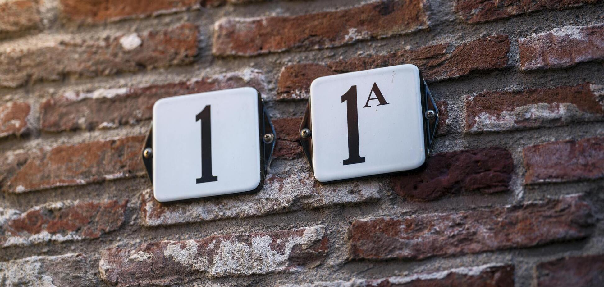 Топ-3 самых несчастливых номеров домов: лучше не выбирайте их никогда