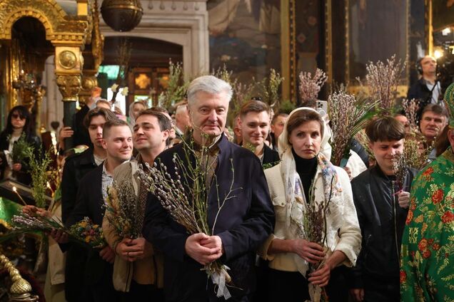 Мы молились за наше войско и наш народ: Петр и Марина Порошенко в Вербное воскресенье приняли участие в Божественной литургии