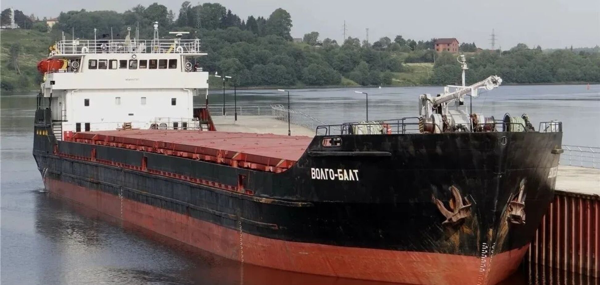 В Азовском море затонул российский сухогруз: один член экипажа погиб, двое пропали без вести. Фото