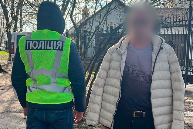 В Харькове мужчина с гранатами и ножом напал на военнослужащих ТЦК, есть раненый. Фото