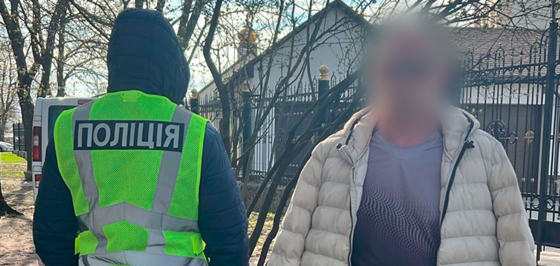 В Харькове мужчина с гранатами и ножом напал на военнослужащих ТЦК, есть раненый. Фото