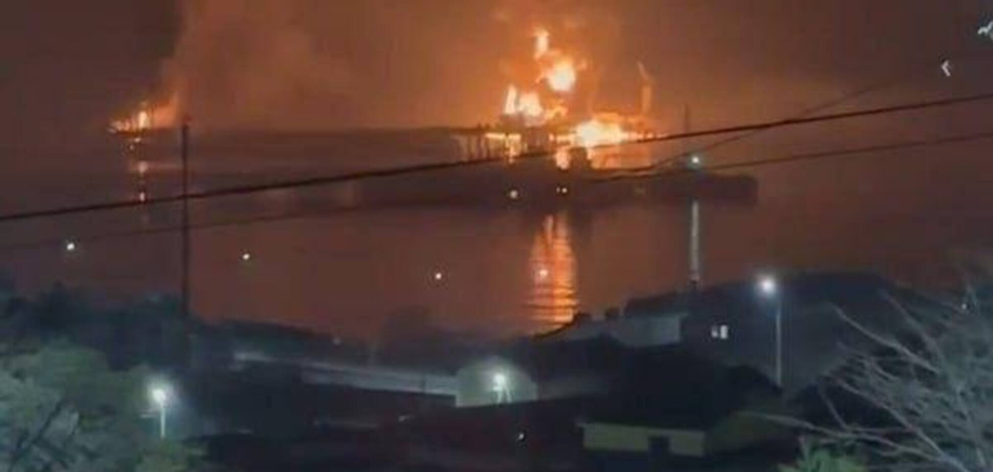 Зафиксировано попадание по трем объектам: появились подробности атаки на нефтяной терминал 'Шесхарис' в Новороссийске