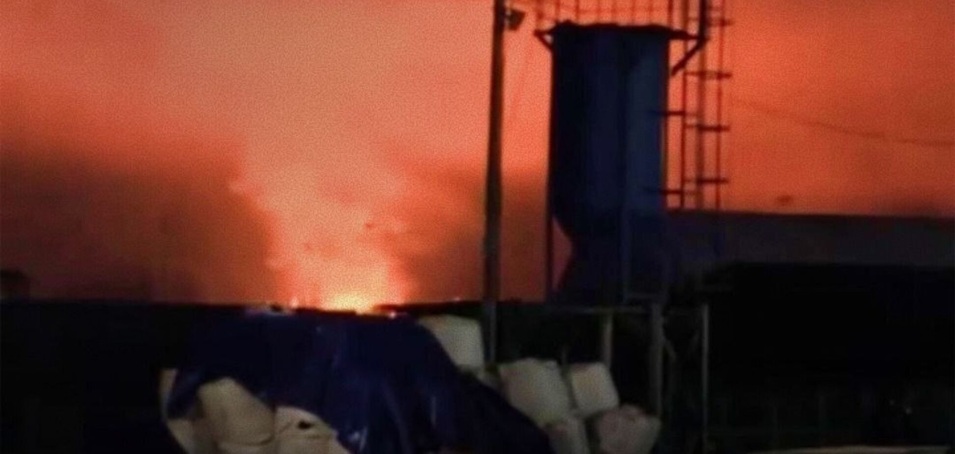 ВСУ поразили нефтяной терминал 'Усть-Луга Ойл' в России: в Генштабе рассказали подробности