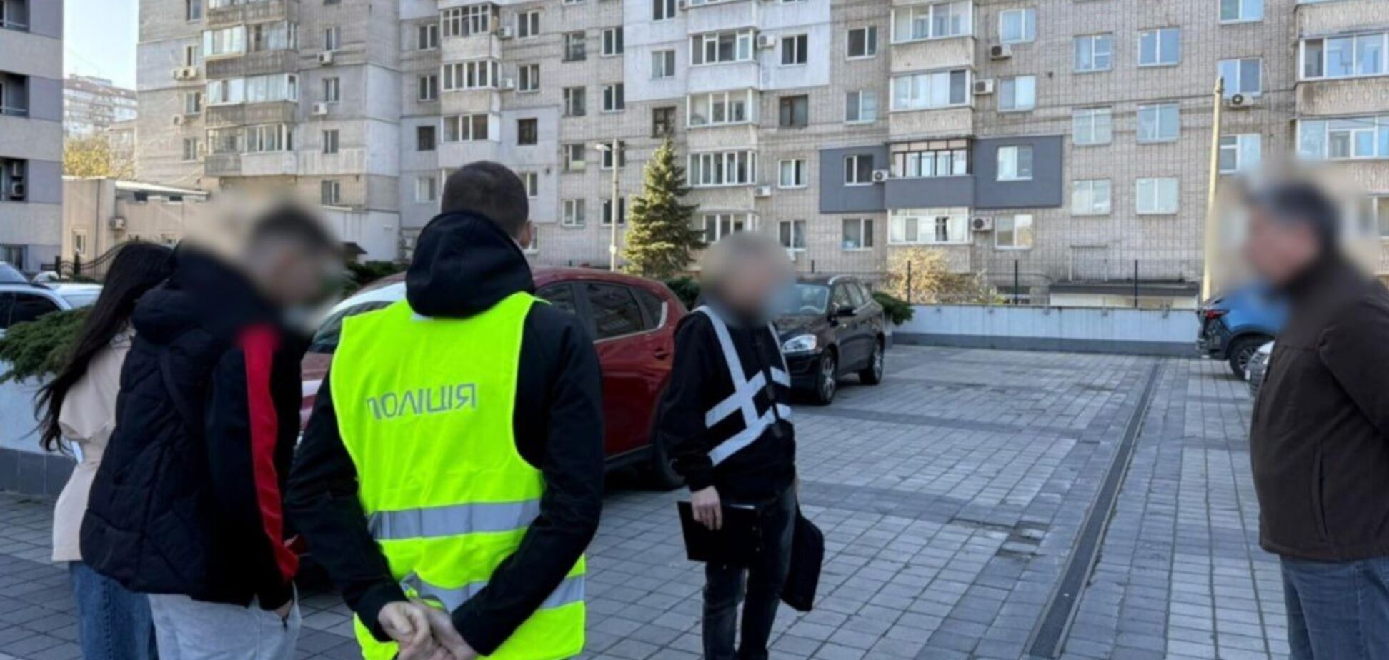 'Гастроли' в одну сторону: в Украине разоблачили схему незаконного выезда за границу под видом музыкантов. Фото