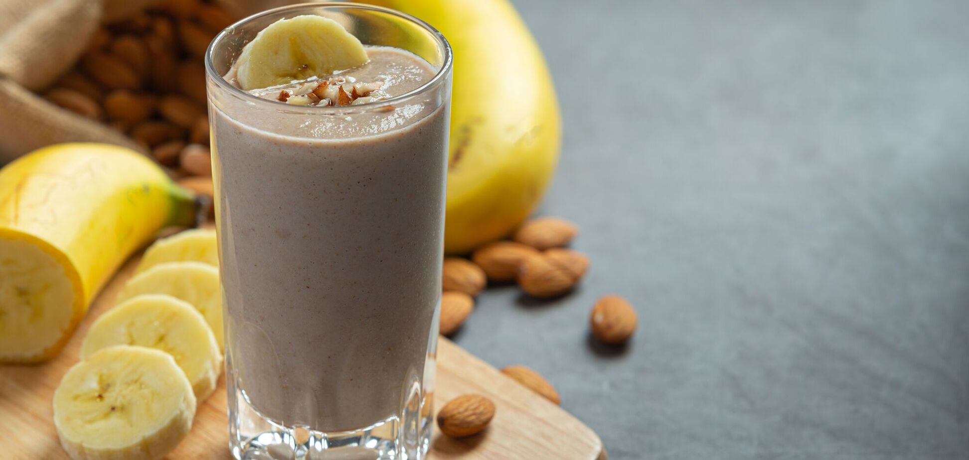 Користь чи прихована загроза: що відбувається в організмі, якщо пити протеїнові коктейлі щодня