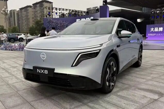 Nissan NX8