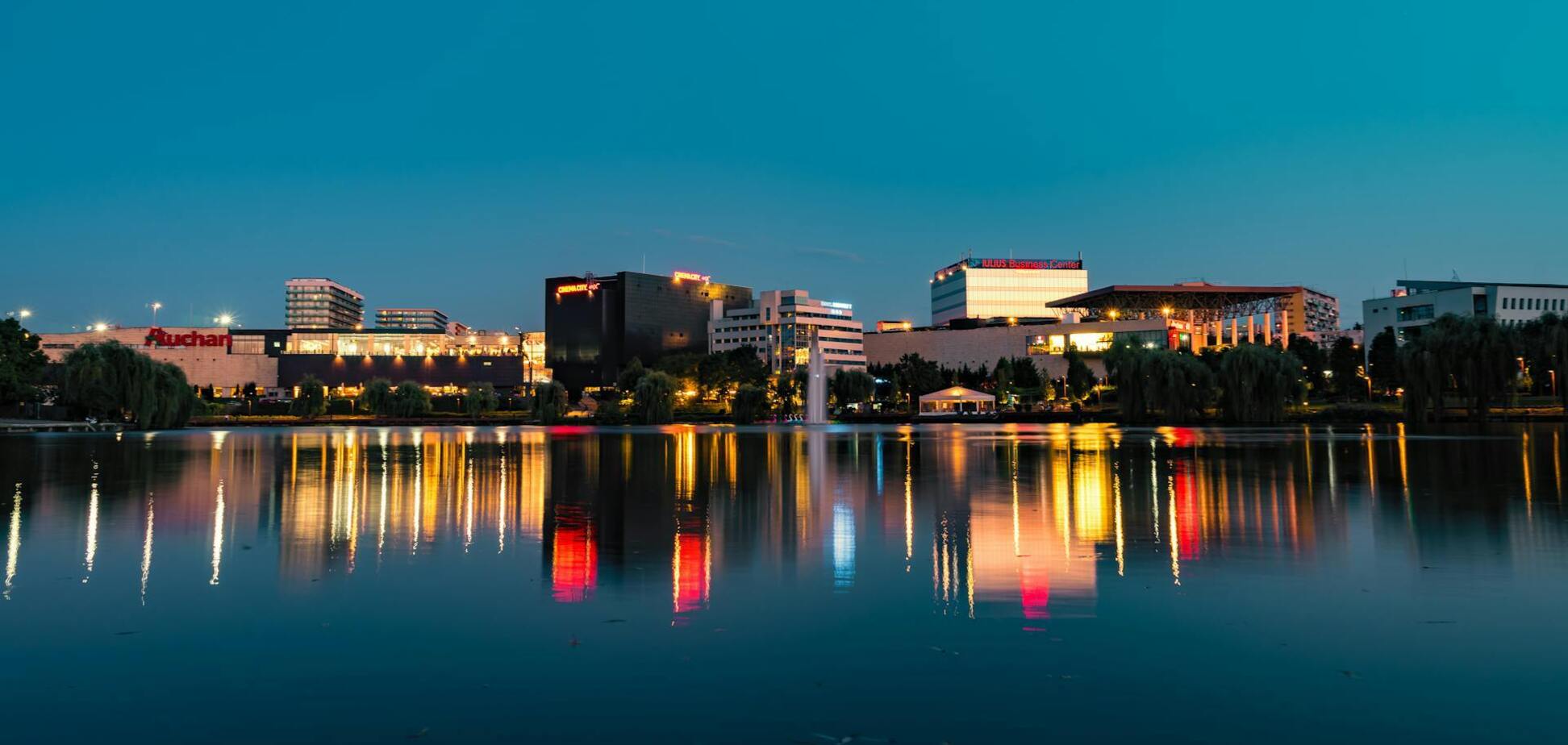 Красивый и дешевый: туристам посоветовали город в Европе для отдыха