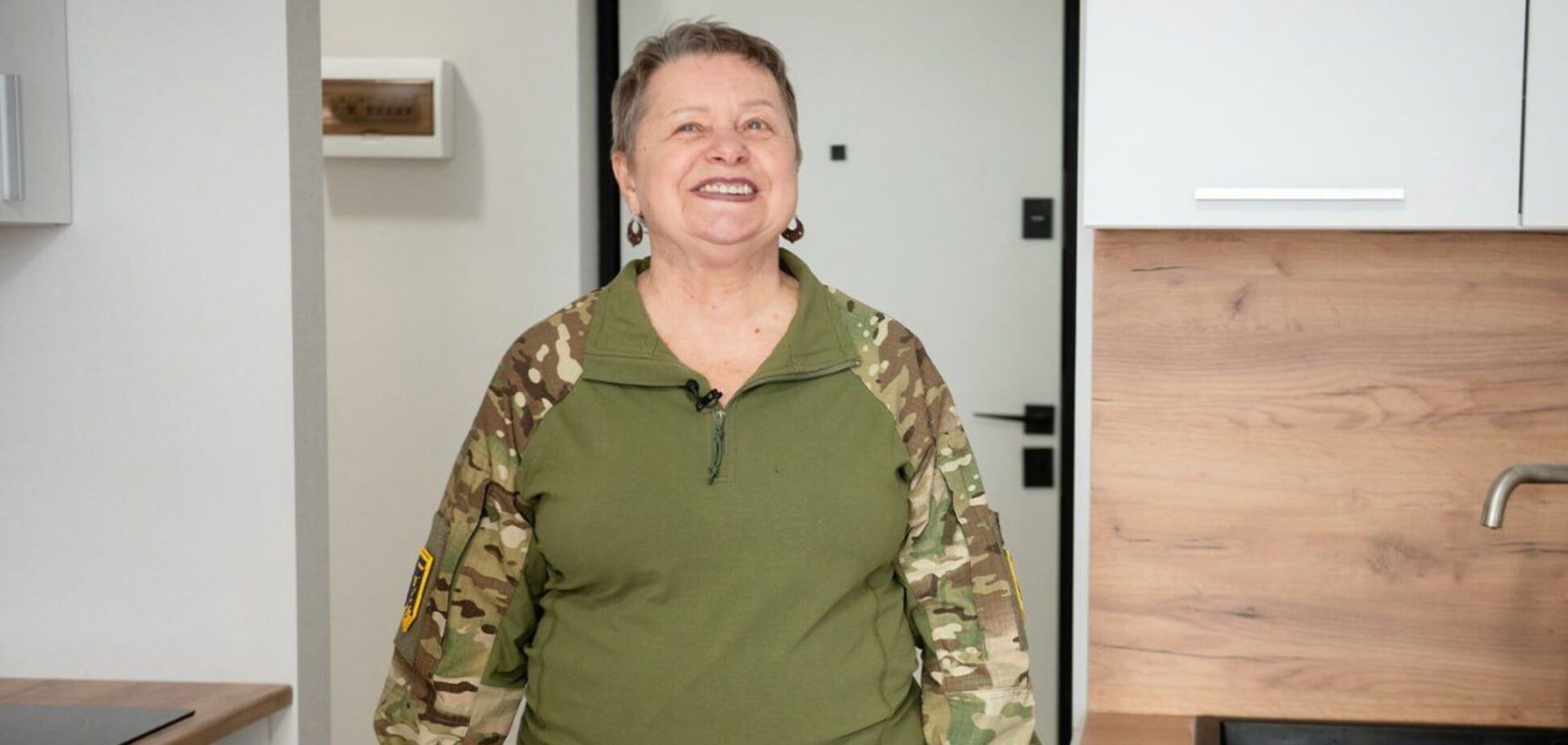 Защитница Мариуполя Татьяна 'Крестная' Теплюк получила квартиру от Рината Ахметова к своему 74-летию