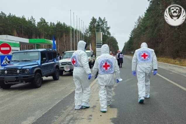 В Україну повернули тіла тисячі осіб, які за твердженням Росії належать українським військовослужбовцям