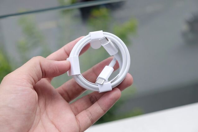 Почему некоторые USB-C кабели заряжают быстрее: как правильно выбрать