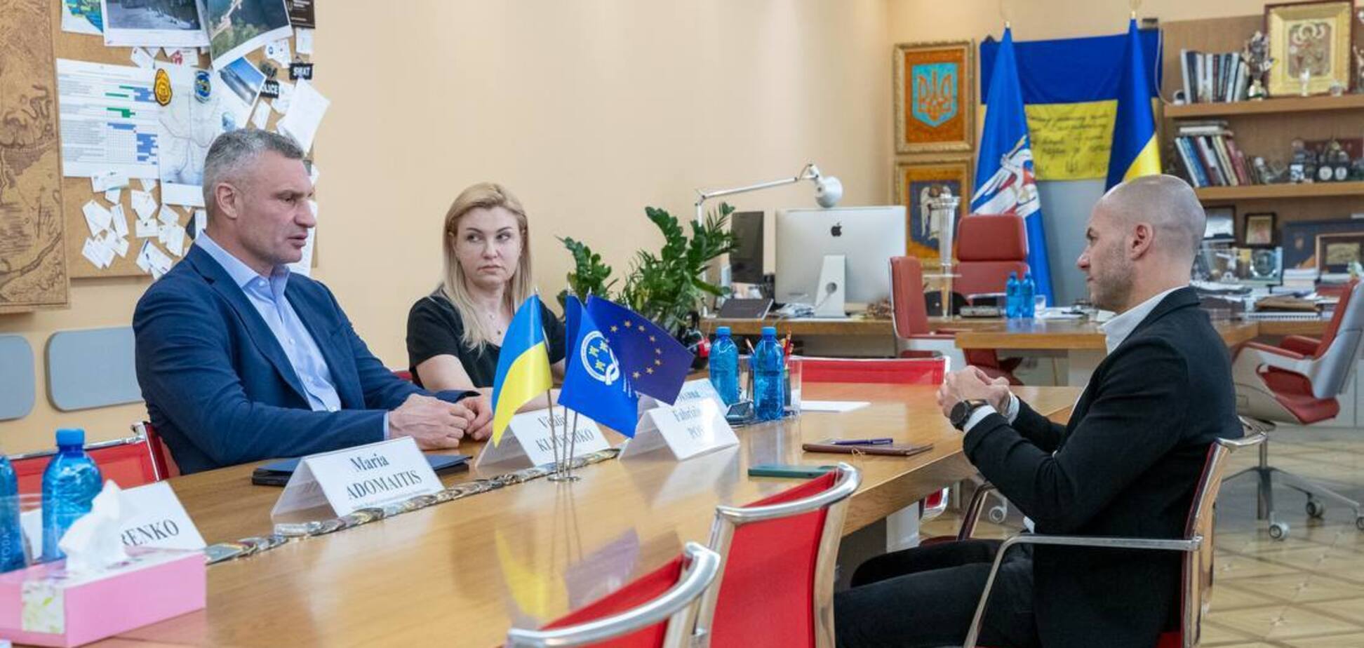 Кличко та Россі обговорили в Києві співпрацю АМУ та CEMR