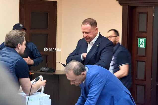Суд избирает меру пресечения Ермаку: рассматривают 16 томов уголовного производства (ОНЛАЙН)