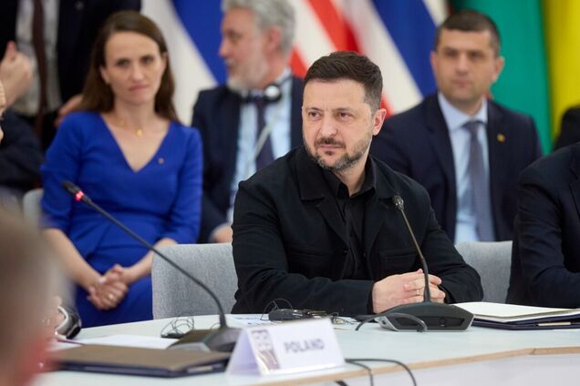 'Каждая форма давления работает': Зеленский заявил, что Украина не отказывается от дипломатии, но продолжит дальнобойные удары по РФ. Видео