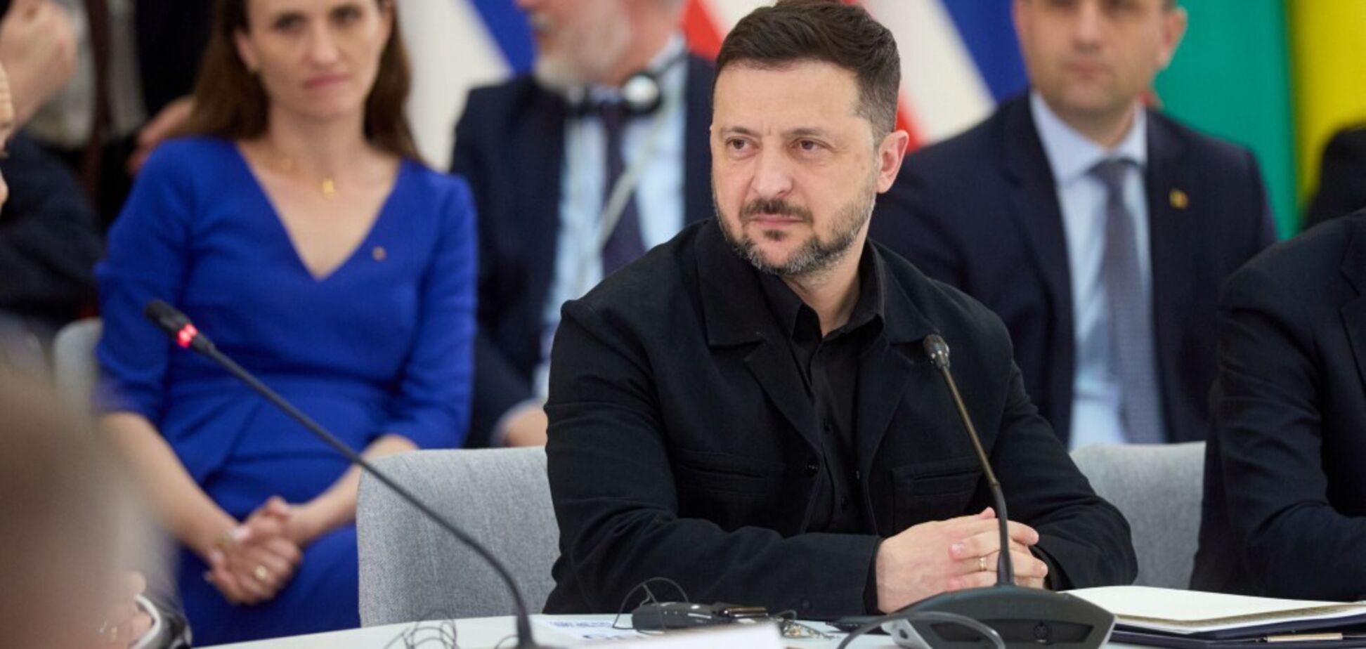 'Каждая форма давления работает': Зеленский заявил, что Украина не отказывается от дипломатии, но продолжит дальнобойные удары по РФ. Видео