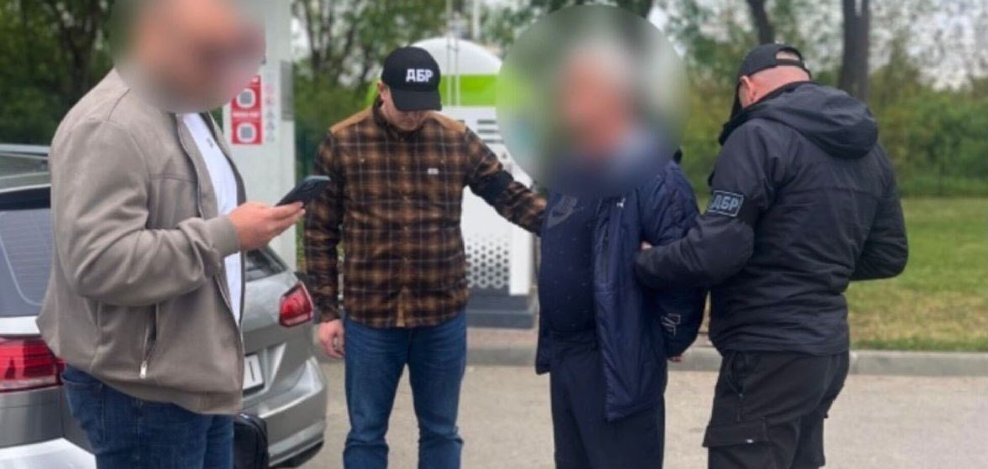 'Для прокурора': на Прикарпатті адвокат вимагав у клієнта €18 тис., його затримали. Фото