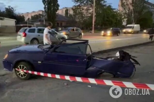 В Днепре водитель влетел в остановку транспорта: от удара людей отбросило на дорогу. Видео