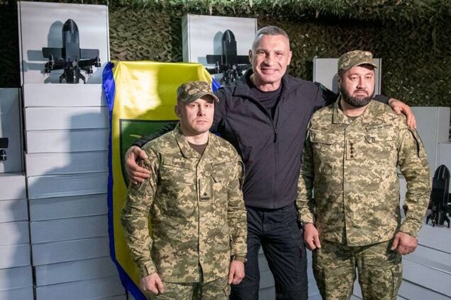 Нова партія допомоги: Кличко передав українським захисникам понад 3 тис. дронів. Фото