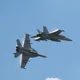 Катастрофа в небі: у США під час авіашоу зіткнулися два винищувачі. Відео, фото